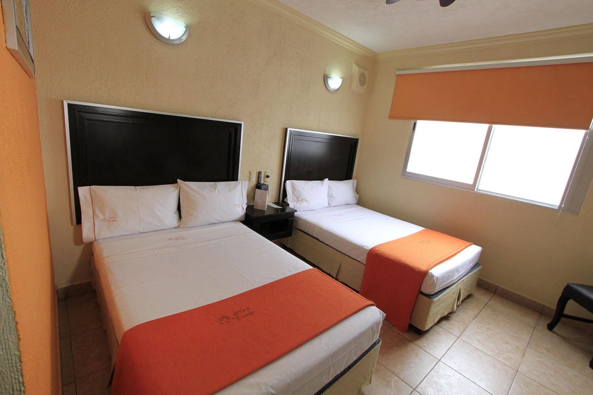 Hotel Estadio Guadalajara Dış mekan fotoğraf